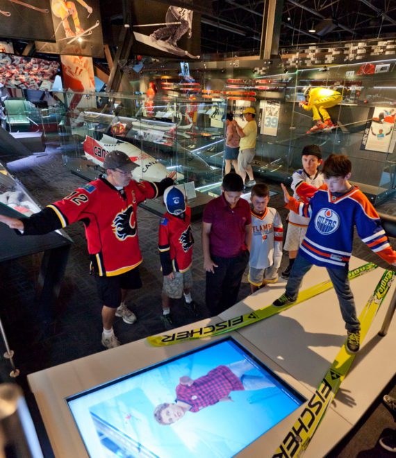 The retail design at the Detroit Pistons & Detroit Red Wings Team Store.