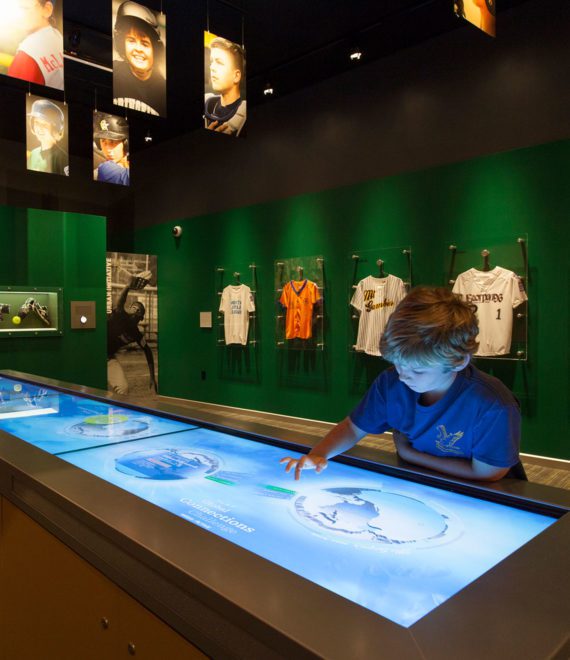 The retail design at the Detroit Pistons & Detroit Red Wings Team Store.